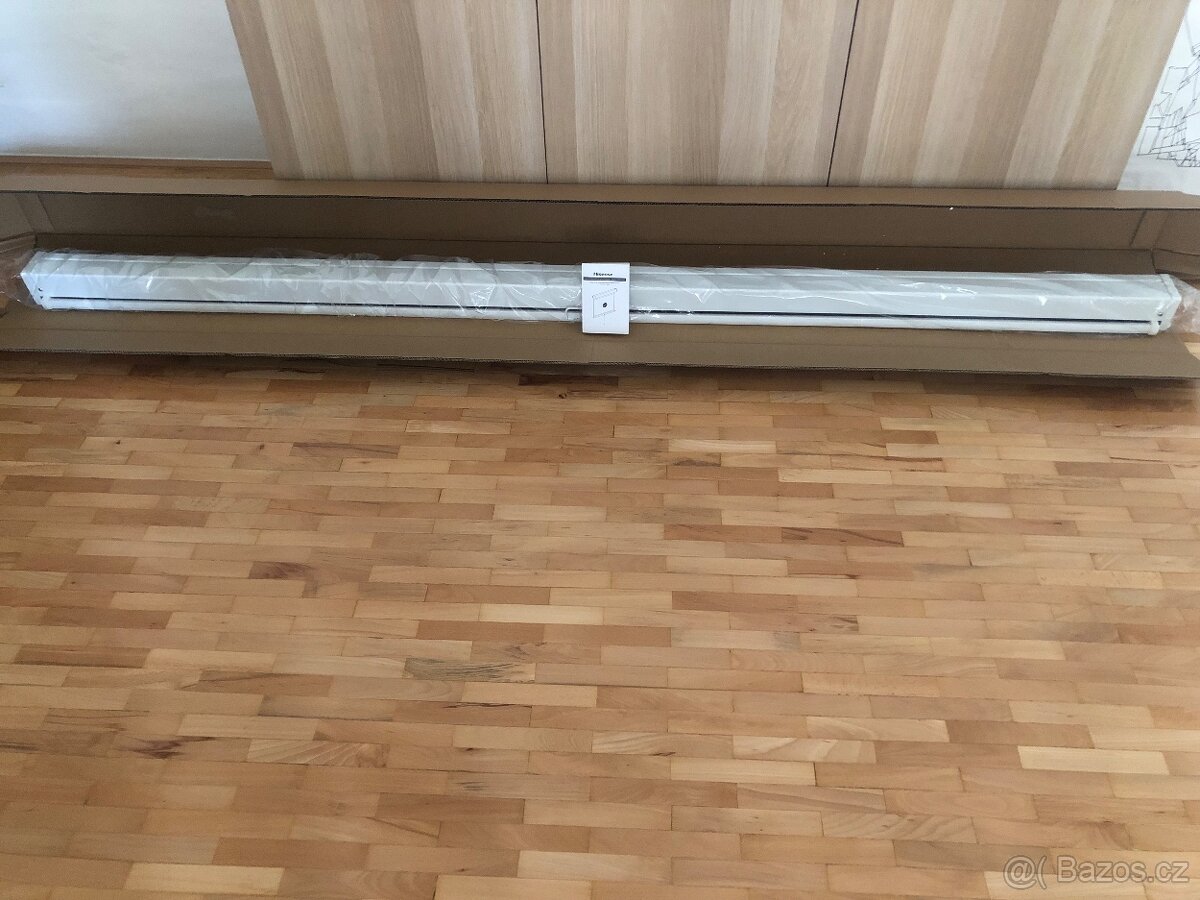 projekční plátno - 2