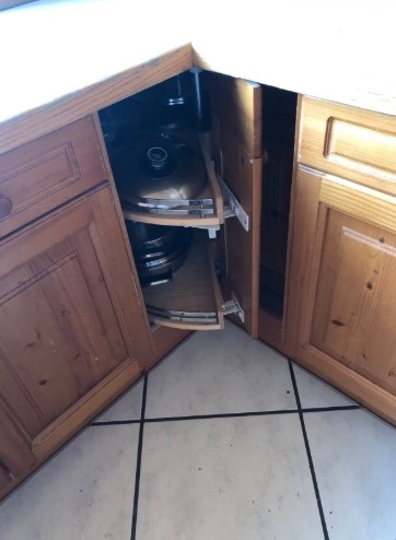 Masivní kuchyňská linka z Německa bez spotřebičů - 2