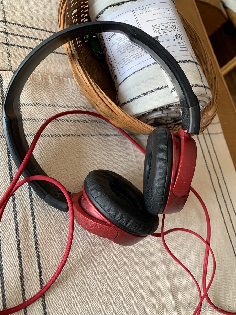 Sluchátka zn. Sony - 2