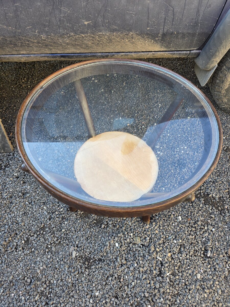 Stolek Halabala kulatý - 2