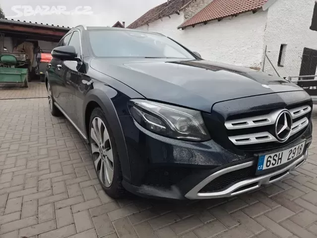 MB E 220d 4Matic,AllTerrain,Tažné,Webasto,Kamera.