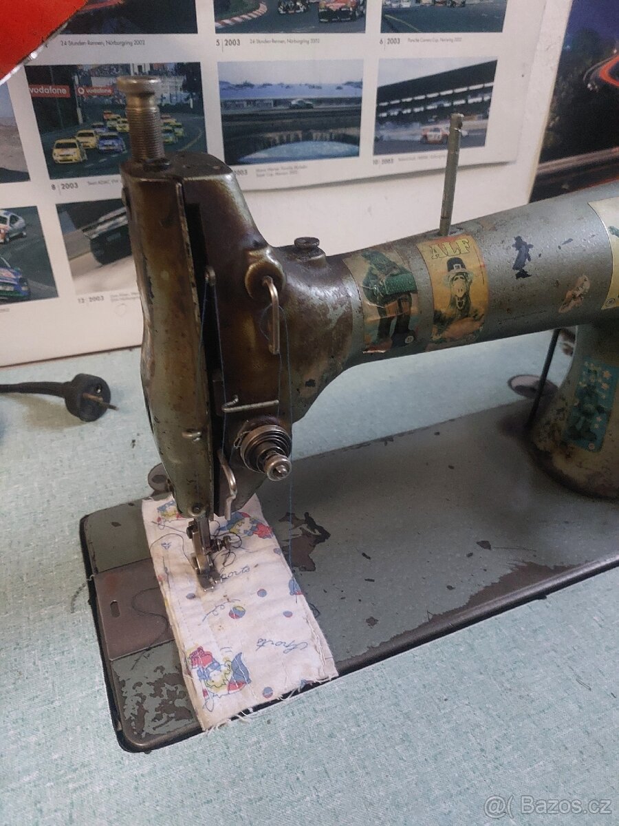 Šicí stroj elektrický - 2