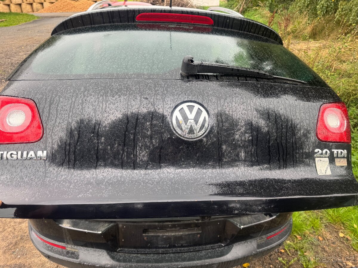 Prodám kufrové dveře tiguan - 2