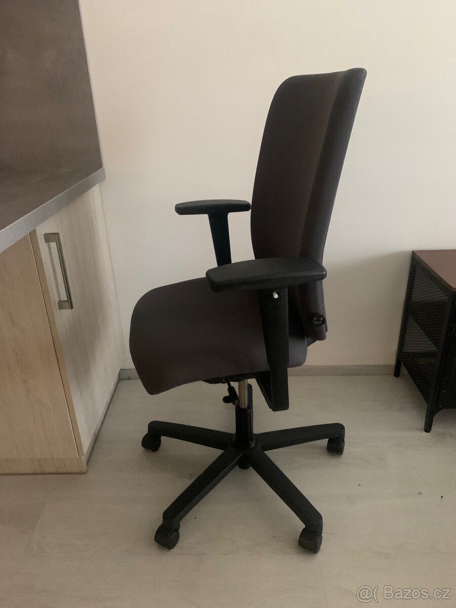 Kancelářská židle - 2