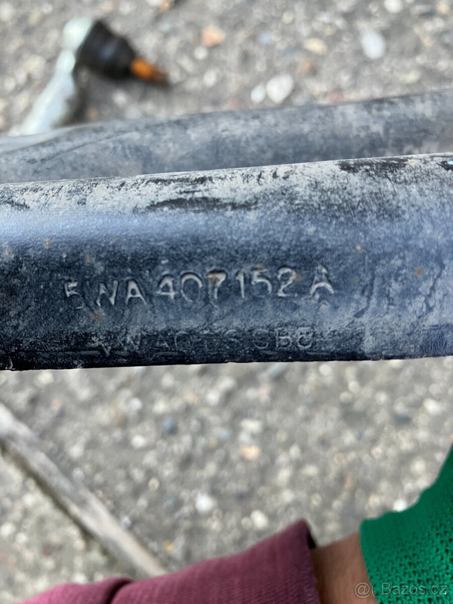 rameno predni napravy 5WA407152A - 2