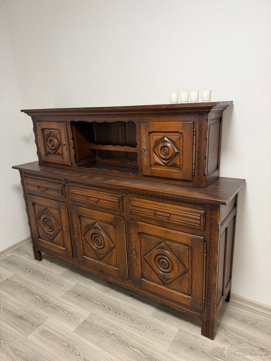 Příborník kredenc - 2