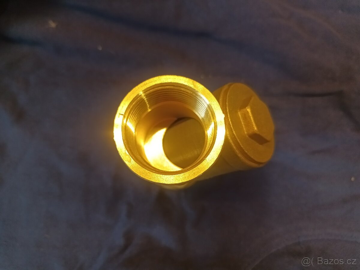 Mosazný šikmý filtr DN32 - 5/4" - 2