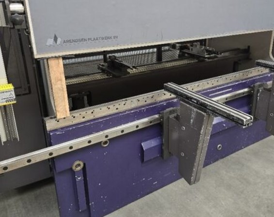 Lisy - ohraňovací Xpert 100 - 2