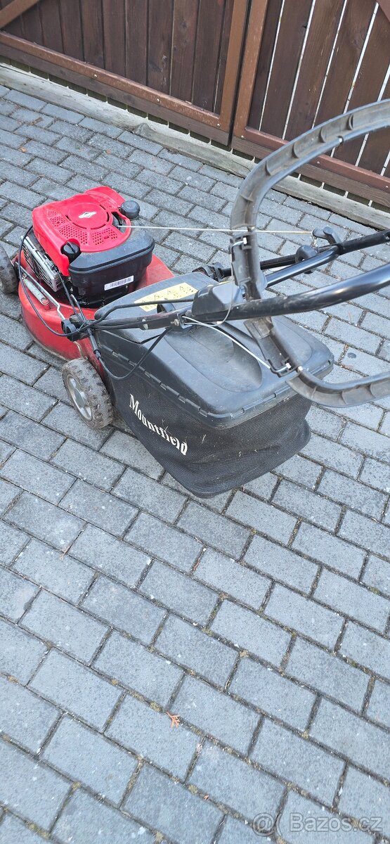 Prodám motorovou sekačka - 2