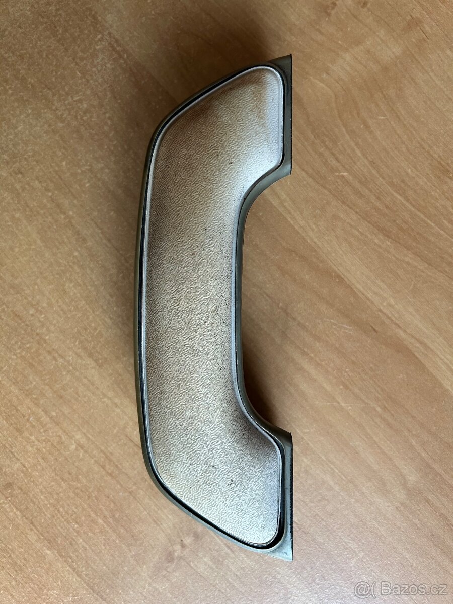 Madlo dveří Škoda 1000 mb - 2