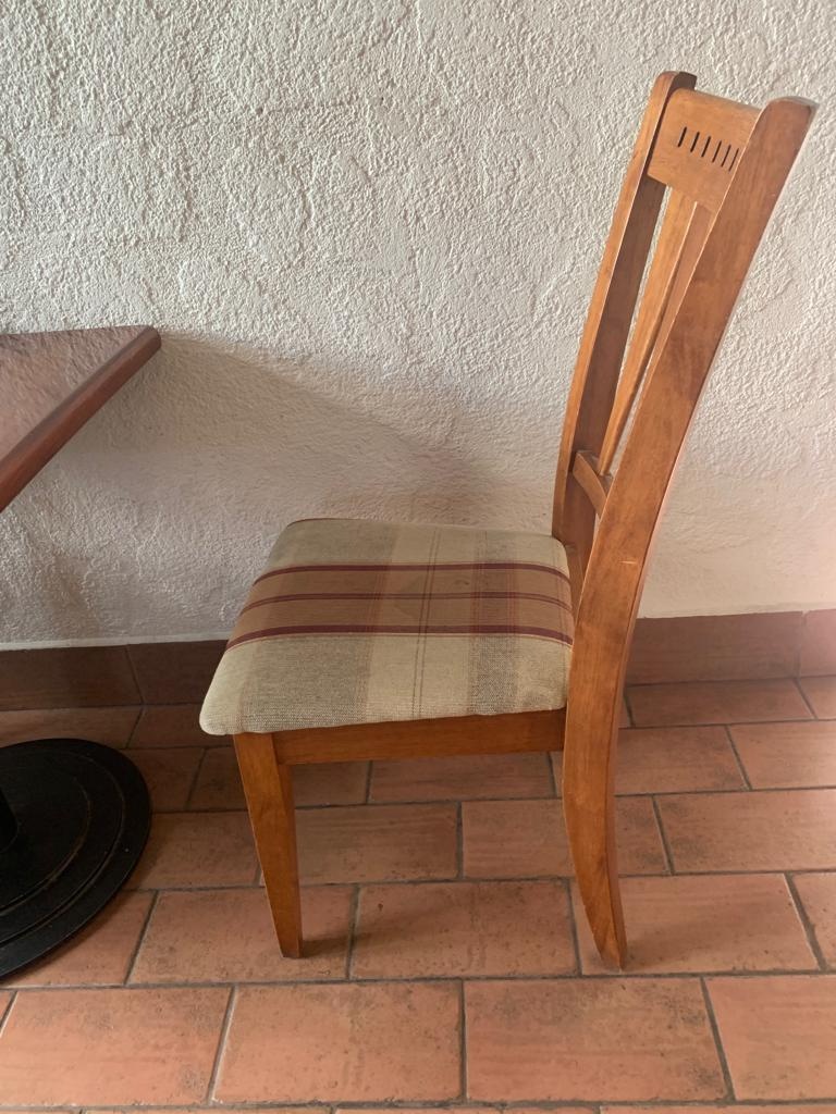 Restaurační stoly a židle - 2