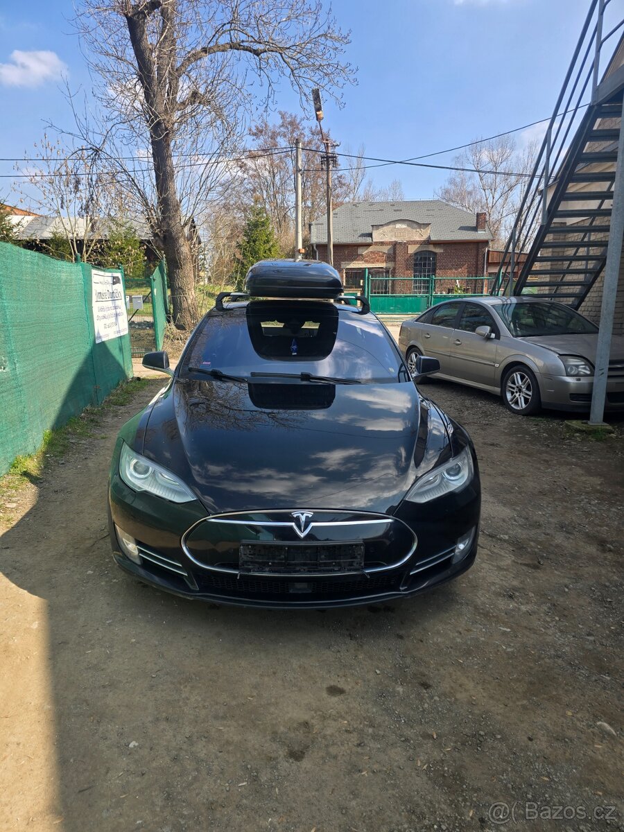 Tesla model S 90D Free Supercharger - 2