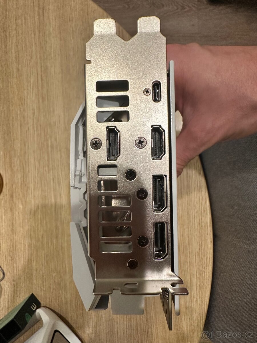 ASUS ROG STRIX RTX 2080 Ti 11GB WHITE EDITION - Top Stav - 2
