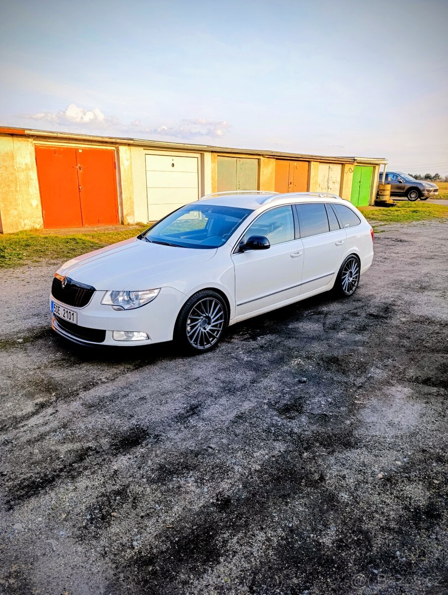 Škoda Superb 2.0 TDI - 2