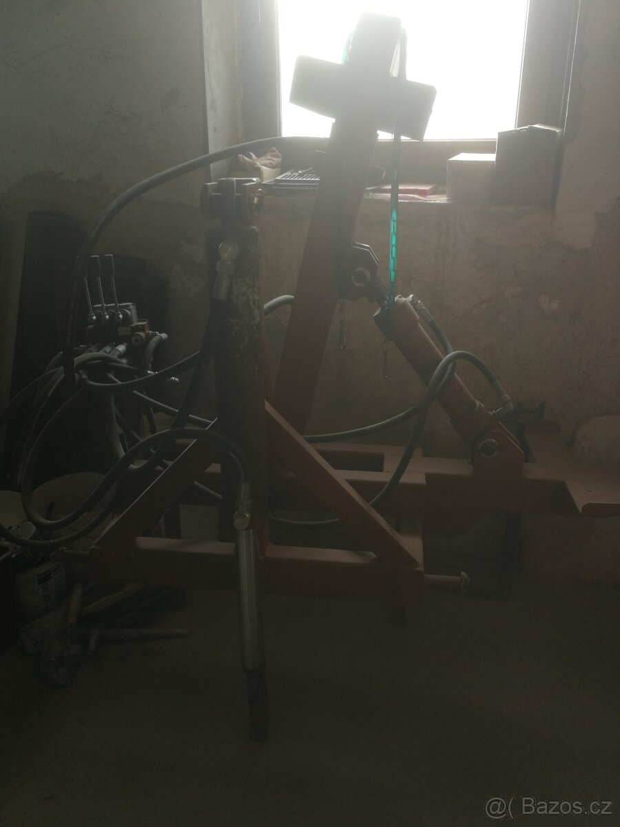 Zatlačovač kůlů - 2