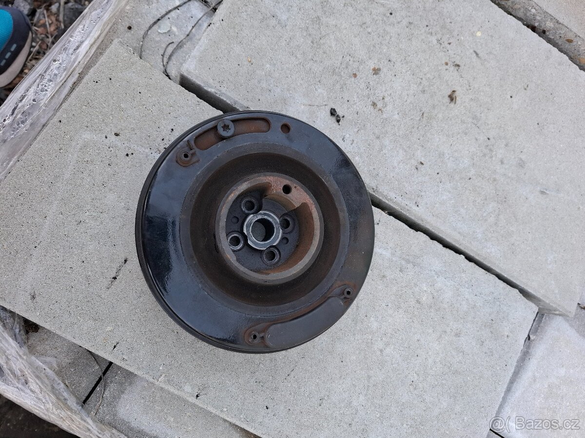 VW T4 Multivan 2.5 Tdi 111kW AHY řemenice - 2