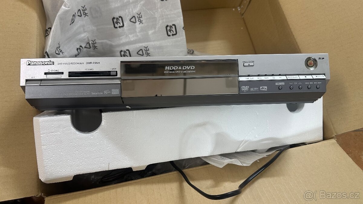 DVD a HDD rekordér Panasonic DMR-E95H. - 2