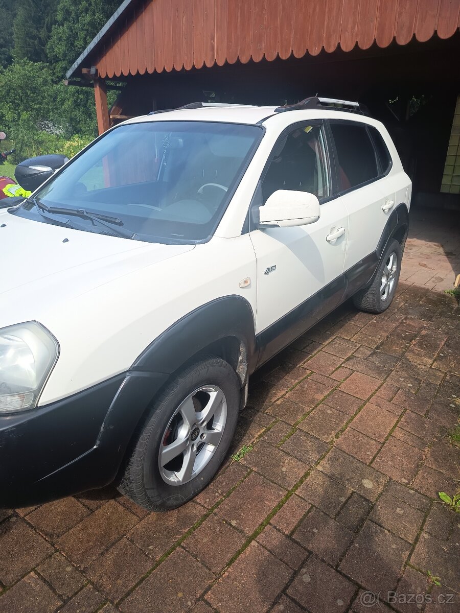 Hyundai tuson 2007 - 2
