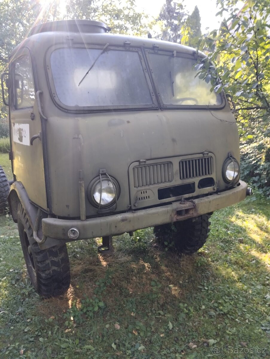 Tatra T 805 - 2
