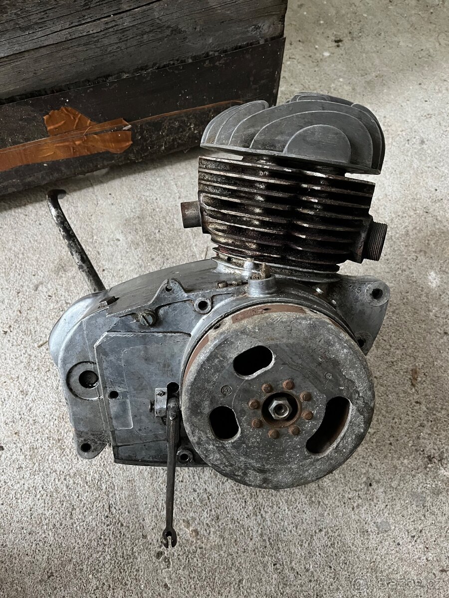 Manet 90 motor - 2