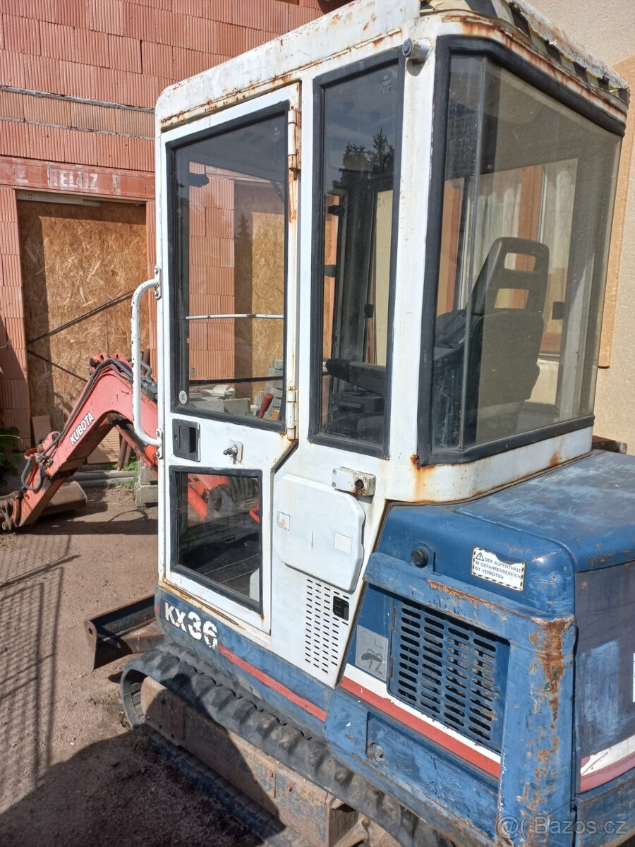 Minibagr Kubota - 2