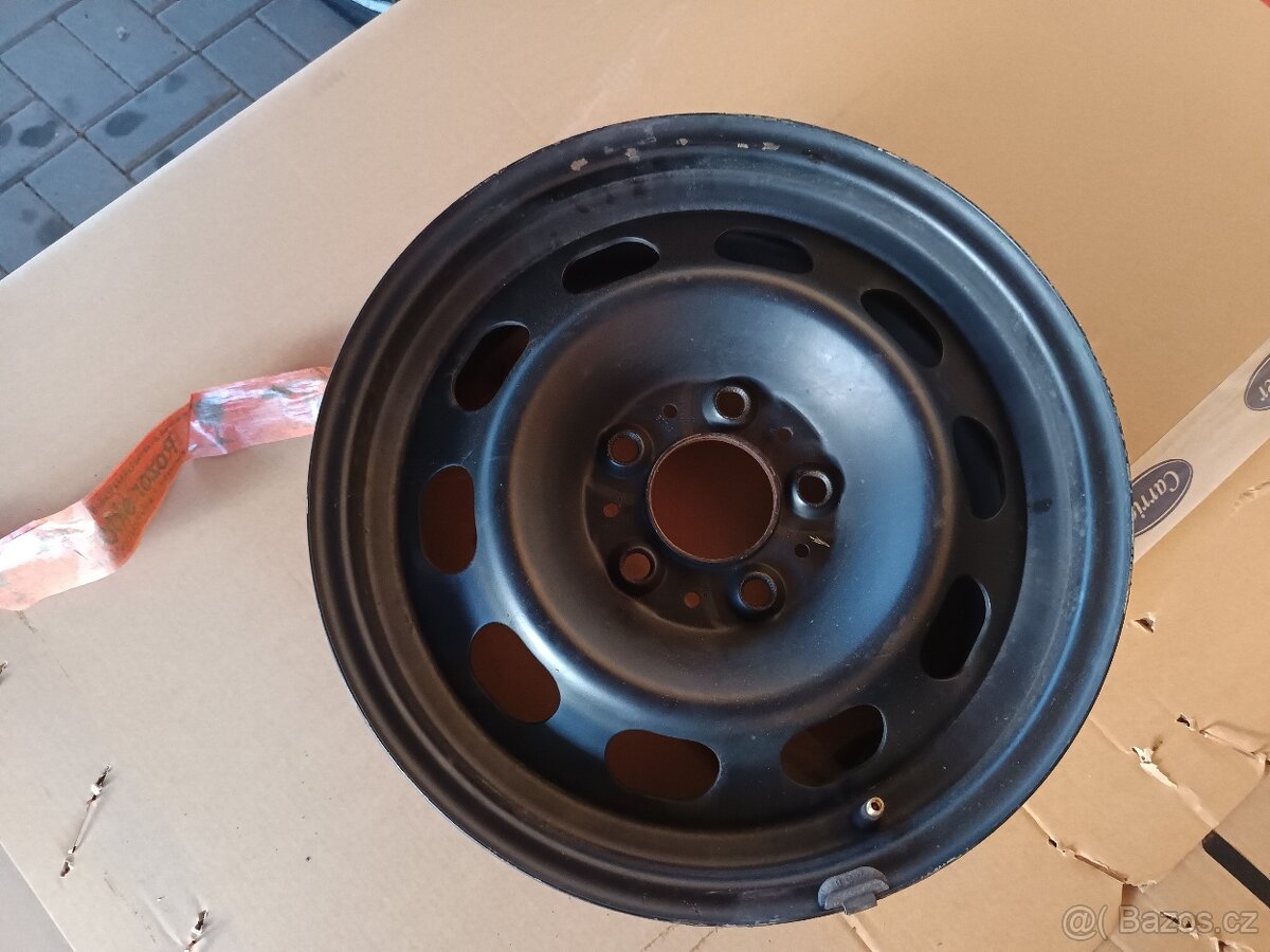 Ocelové disky a zimní pneu BMW 1 - 2