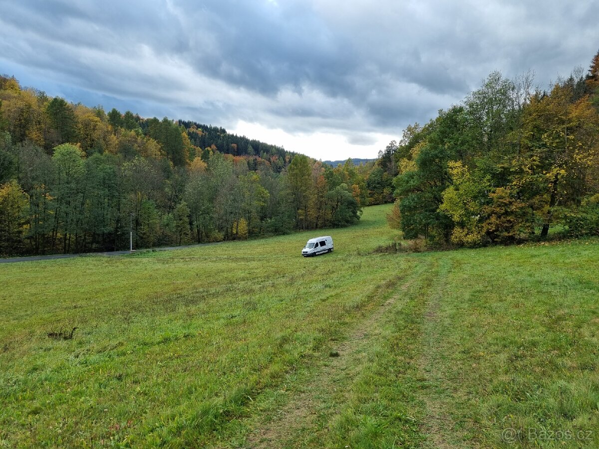 Ubytování zdarma v chatě maringotce, jen za výpomoc - 2
