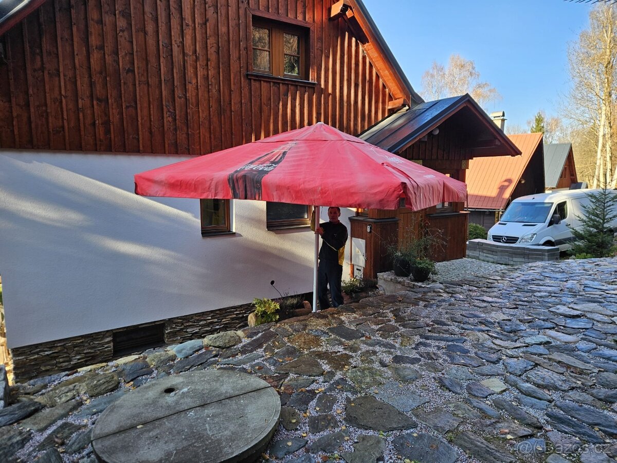 Prodej reklamního zahradního slunečníku - 2