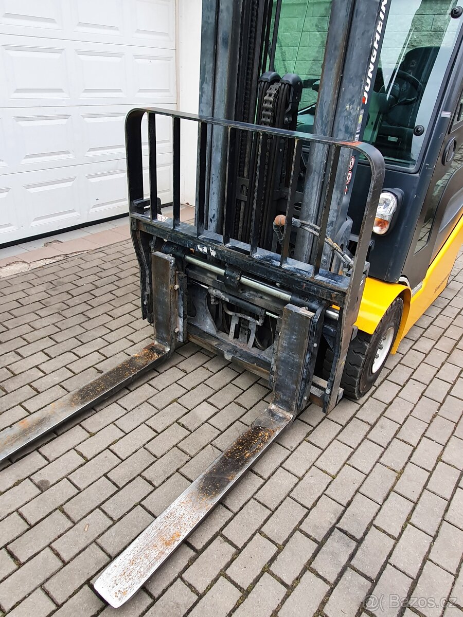 VZV Jungheinrich EFG 425 KS - 2