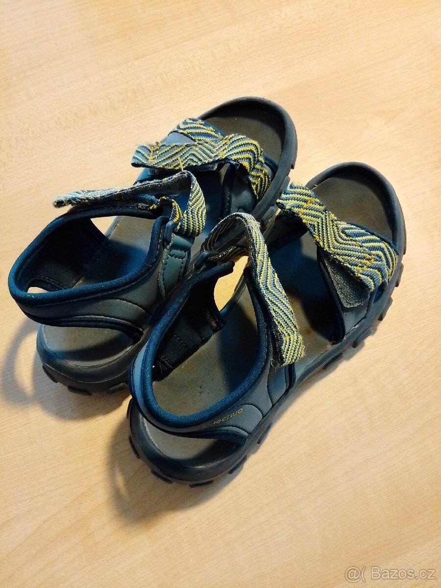 Quechua Decathlon sandály - 2