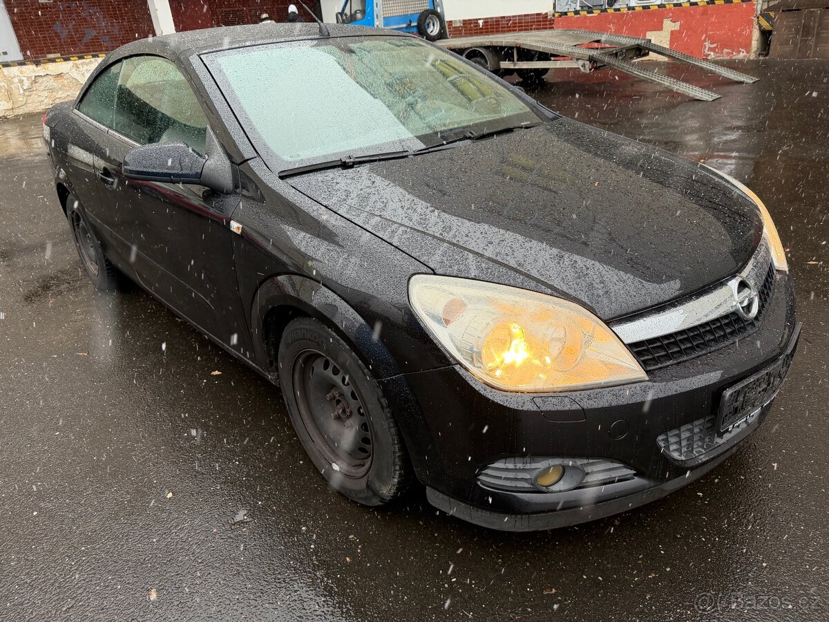 Opel Astra H Twin Top cabrio 1.8 103kw, nová STK+SPZ - 2