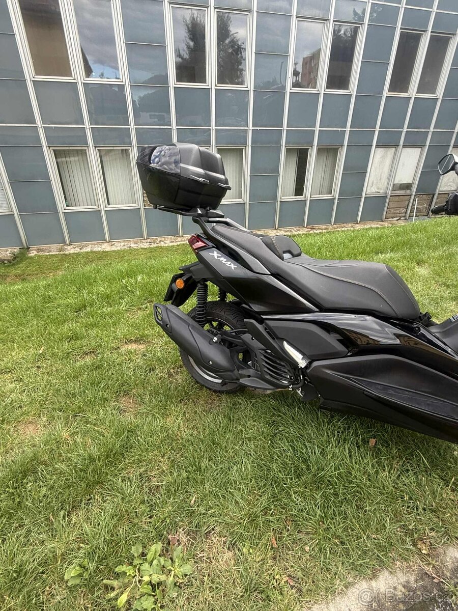 Yamaha XMAX TECH MAX 125 - 2