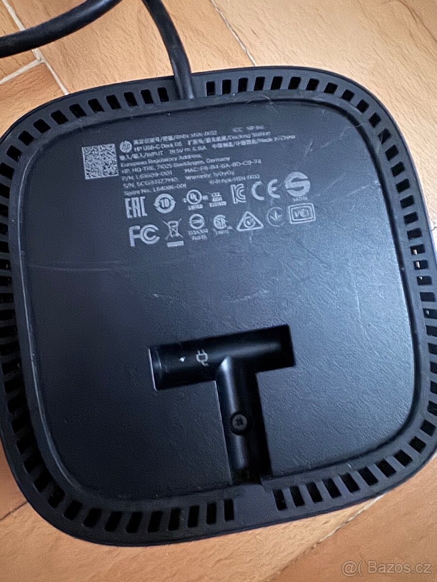 Dokovací stanice a nabíječka HP - 2
