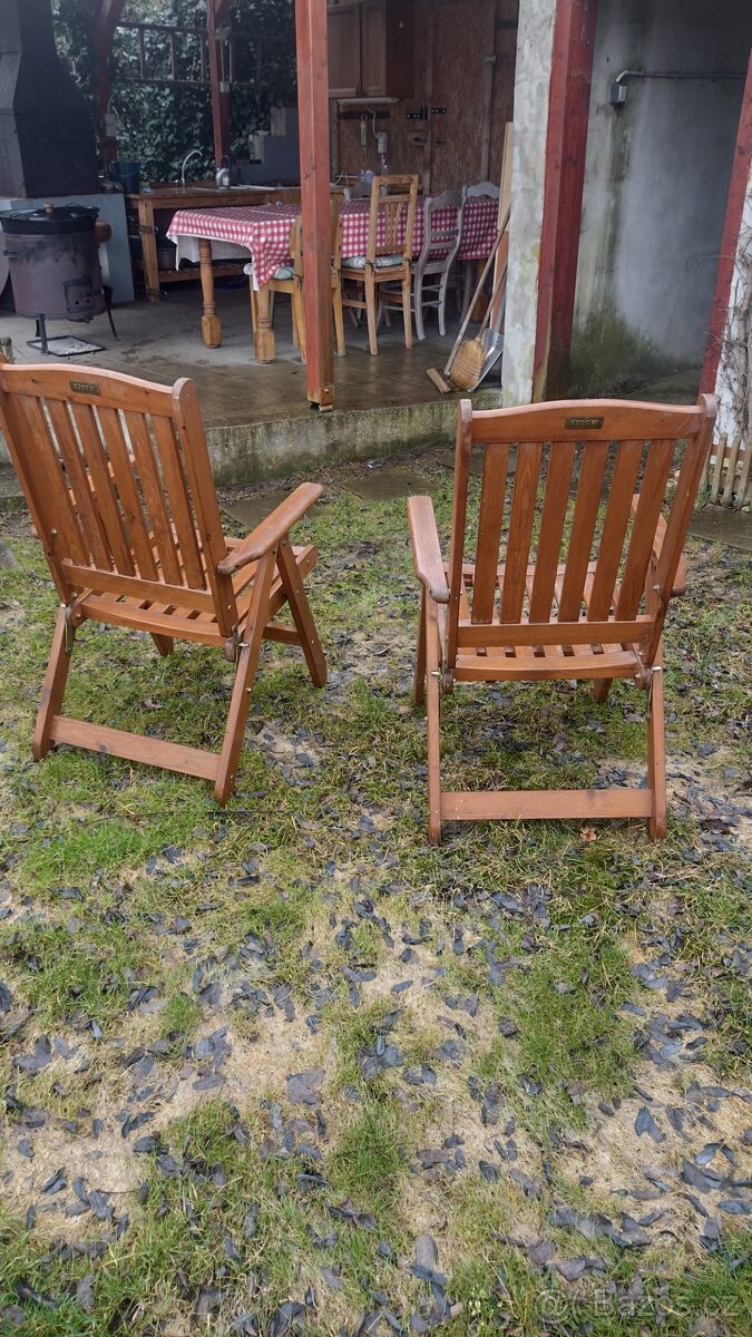 Dvě zahradní křesla - 2