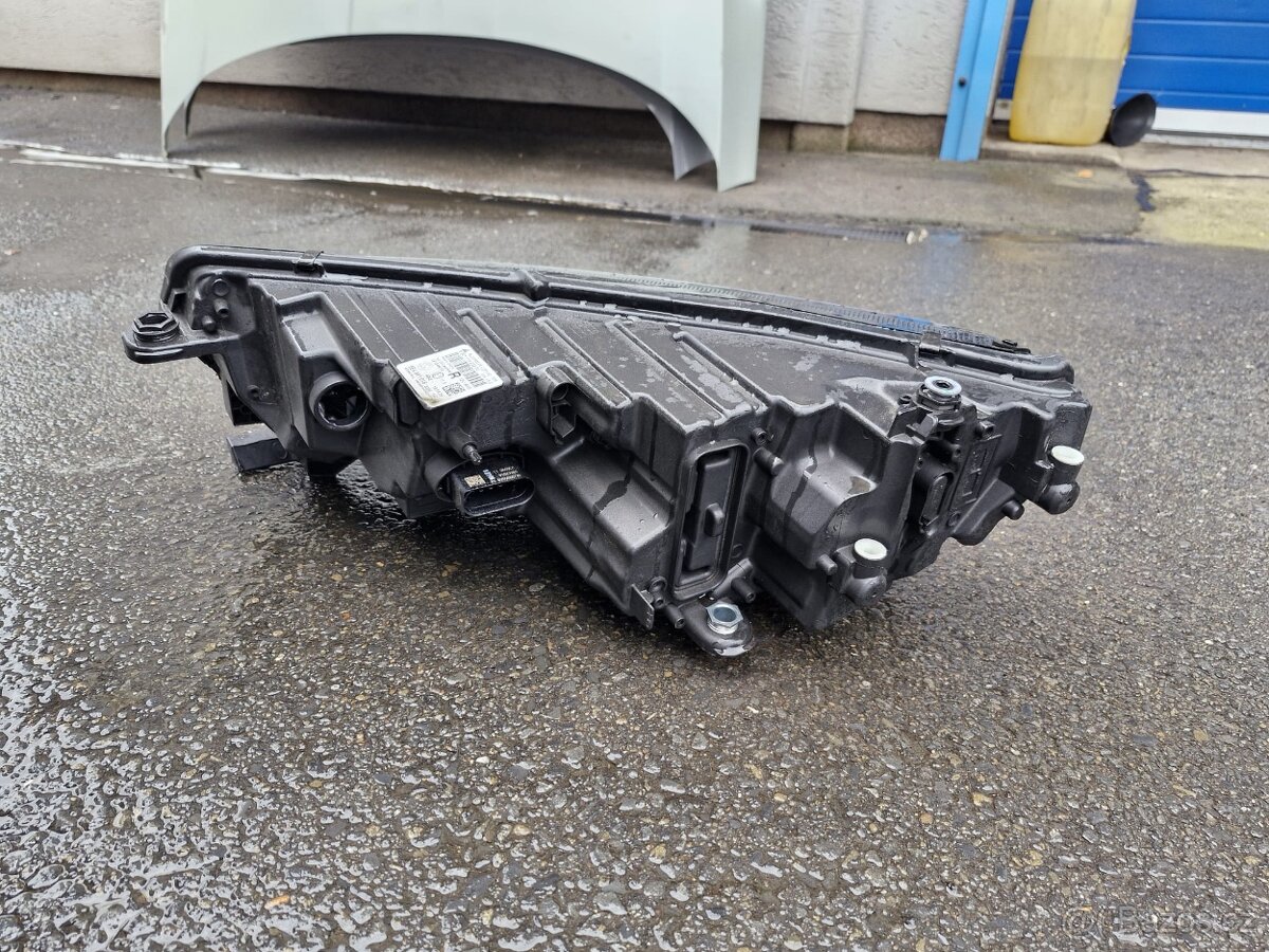 Octavia VI 4 Full led pravé přední 5E4941016 - 2