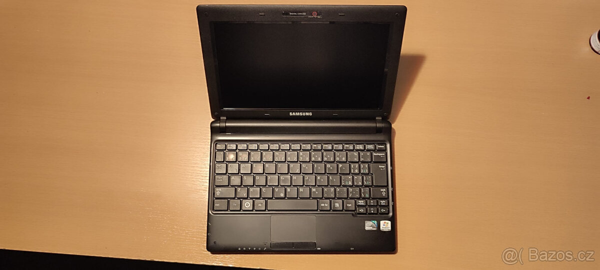 Netbook Samsung N145 Plus - 2