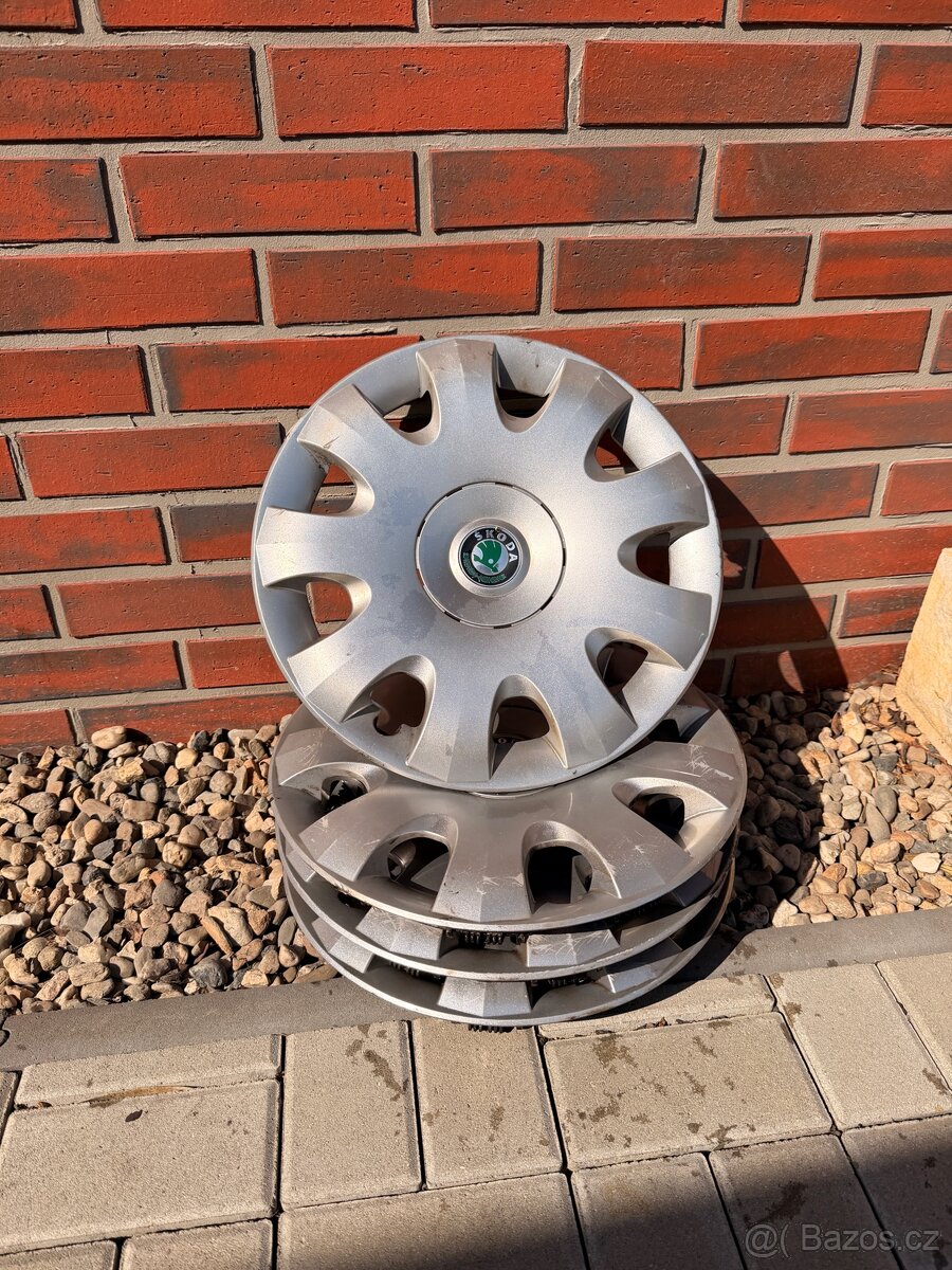 ORIGINAL POKLICE / ŠKODA / R15 - 2