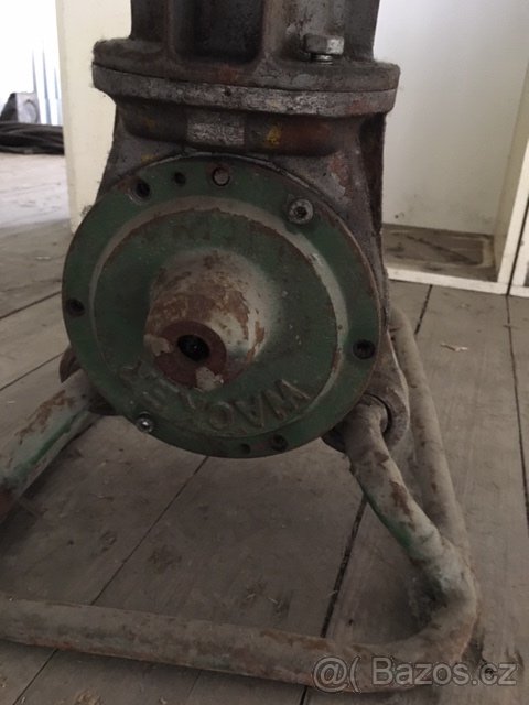 vibrační pěch, žaba, wacker - 2