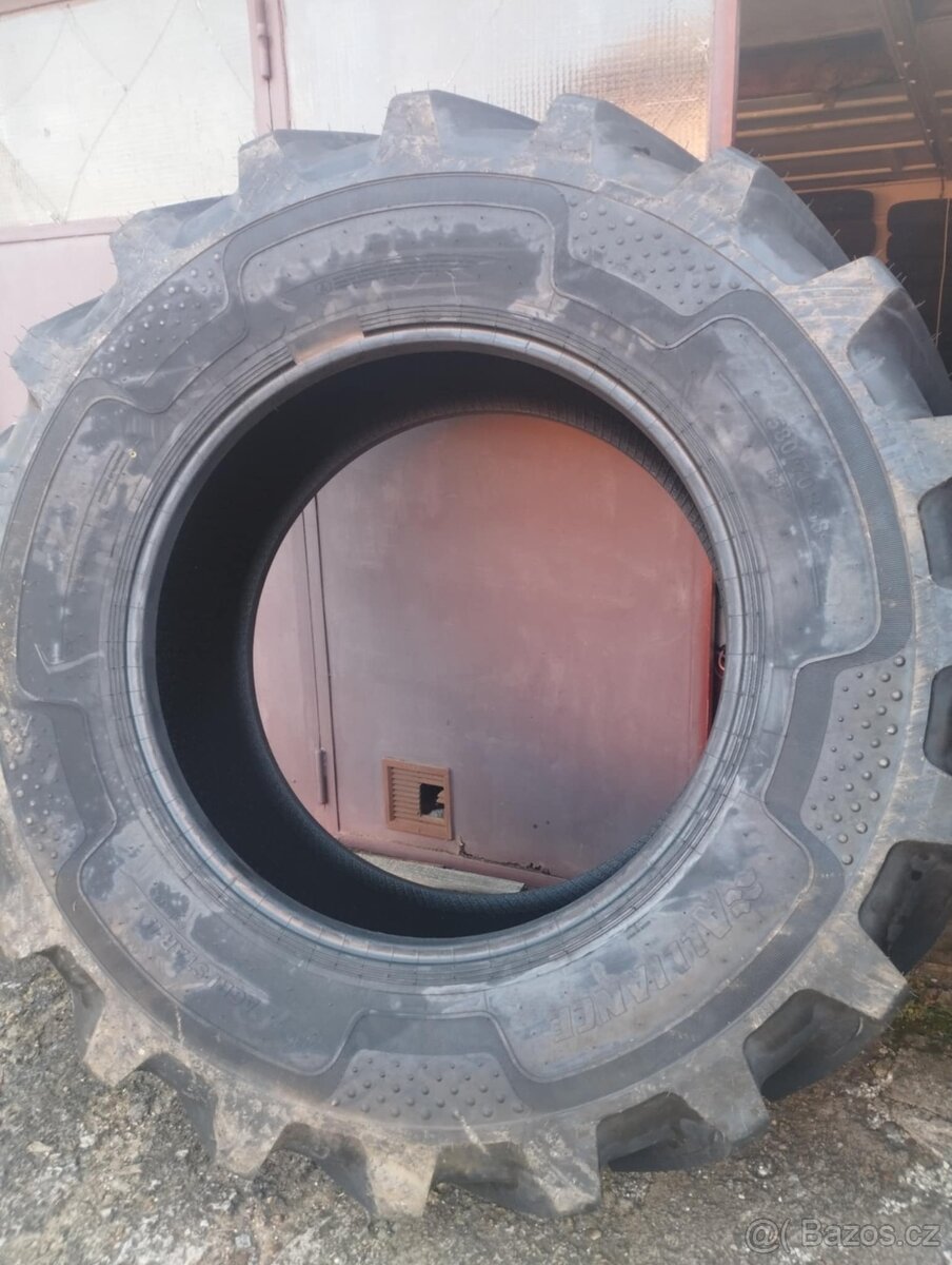 Pneu alliance 580/70R38 - 2