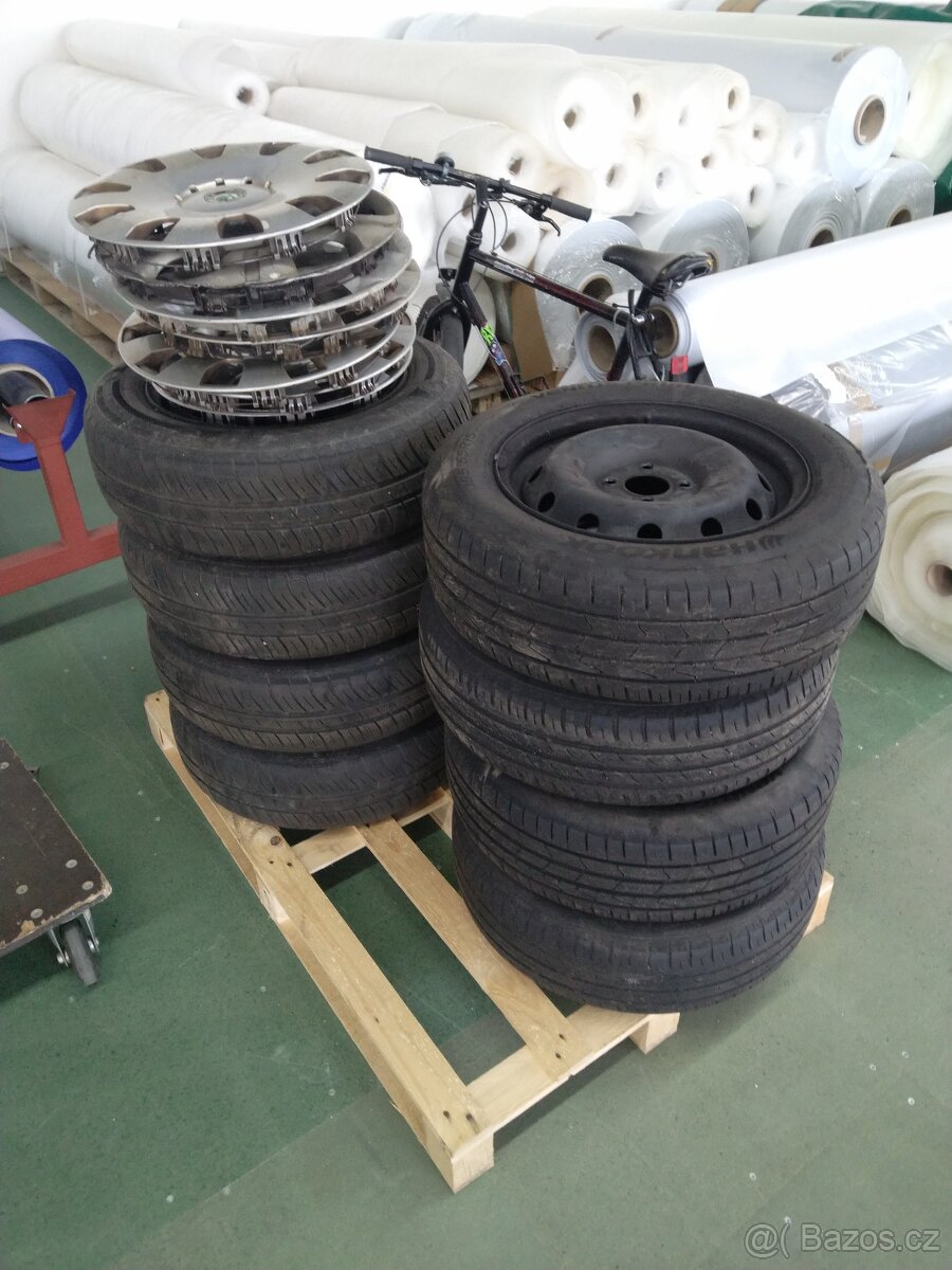 Prodám disky 4x100 R15 Dacia Renault - 2