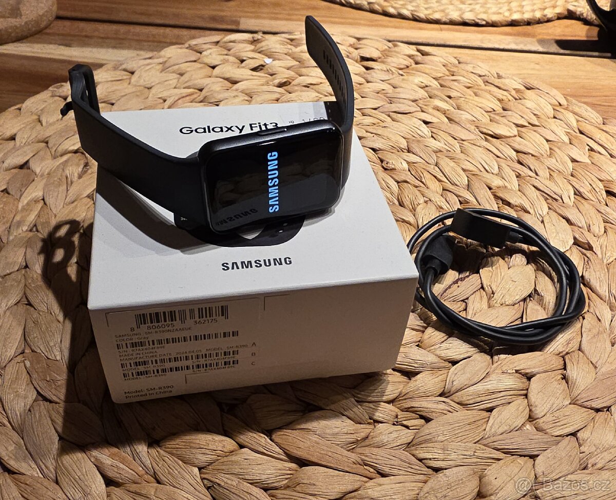 Samsung Galaxy Fit3 - 2