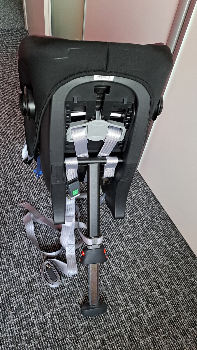 Britax Max-Way plus (protisměrná) - 2