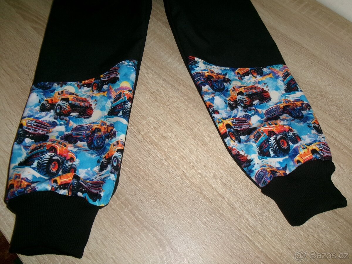 Poslední zimní softshellové kalhoty vel.116-122 více foto - 2