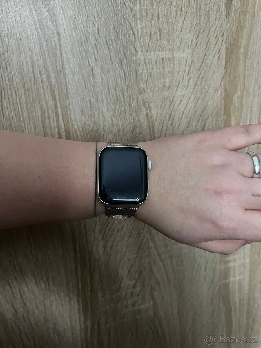 Apple Watch 4 44mm - 2