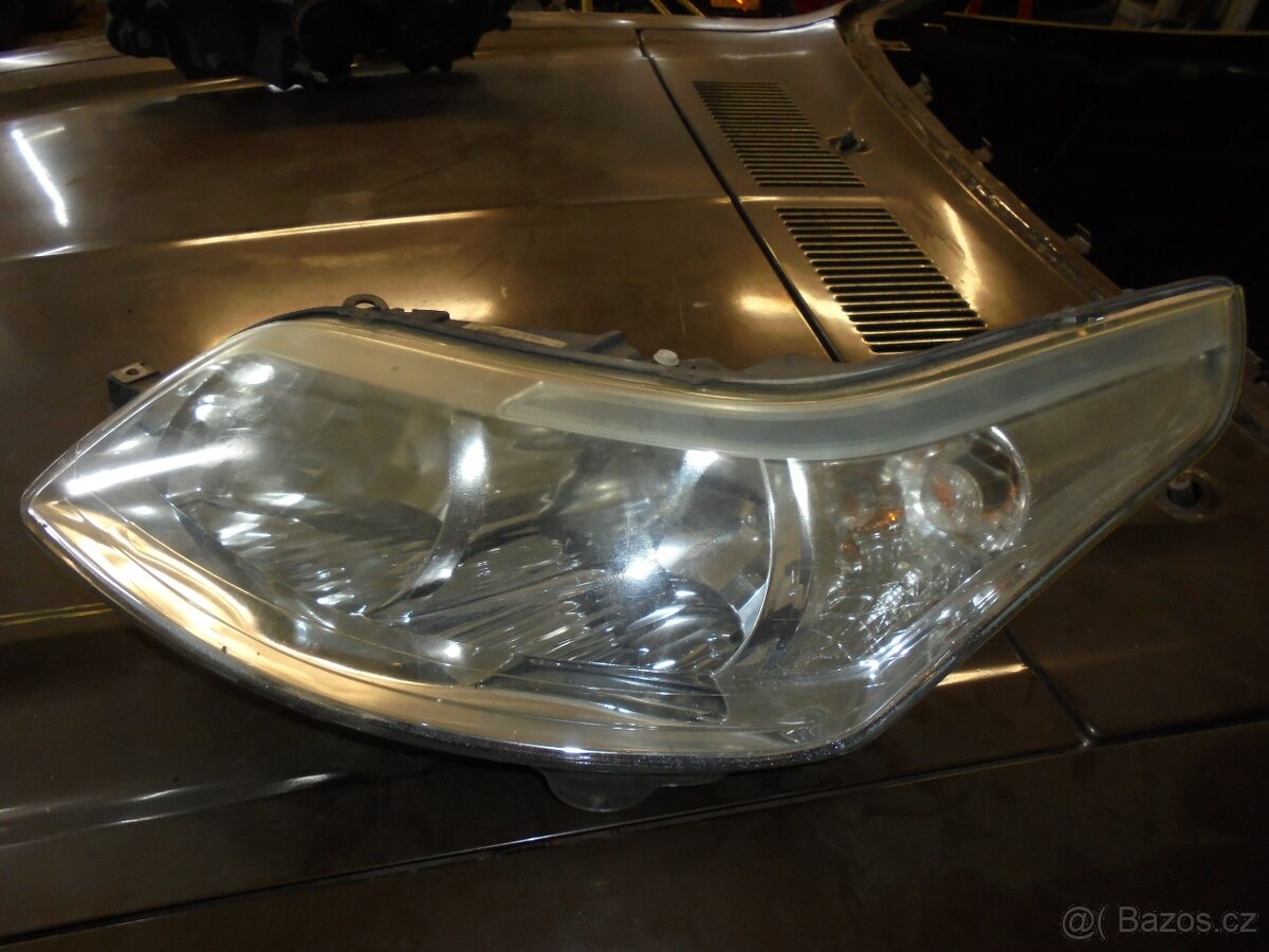 Citroen C4 přední světla - 2