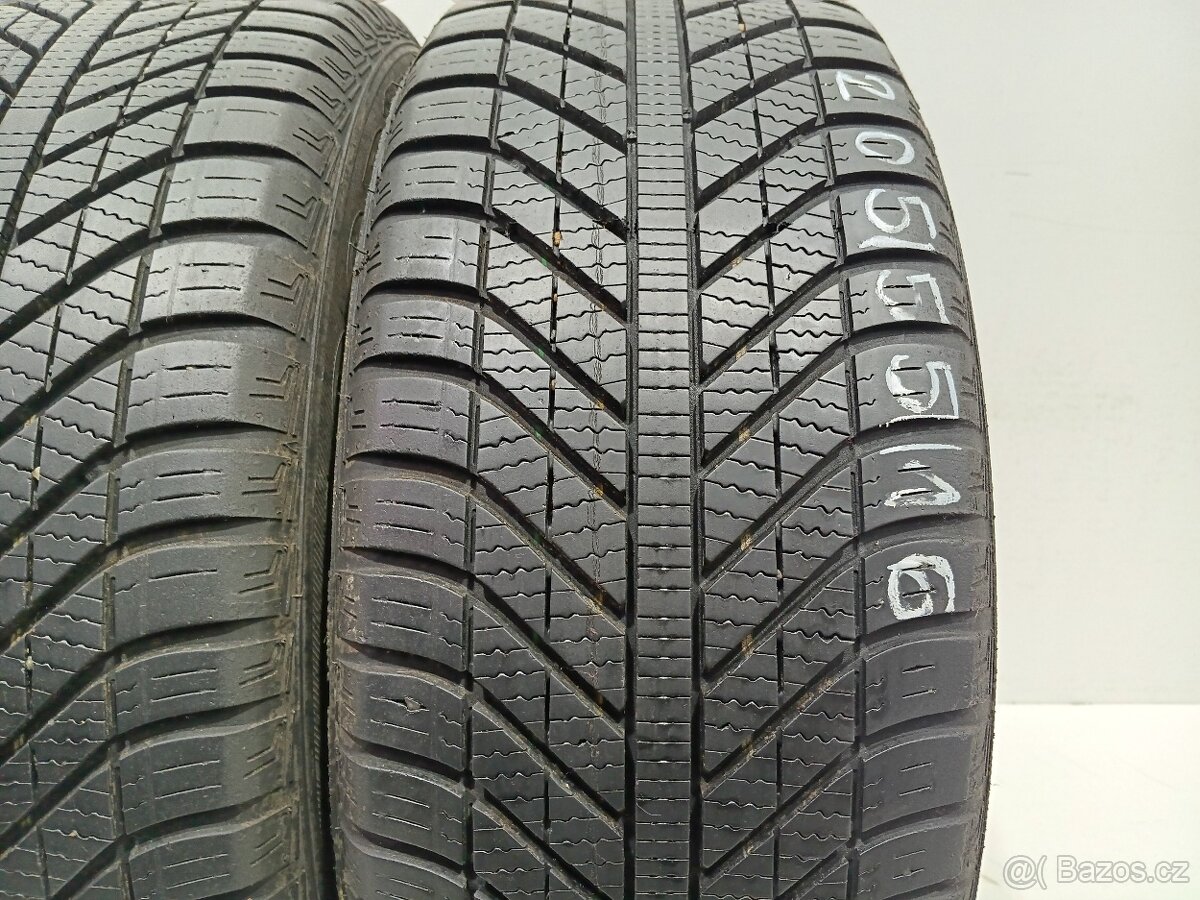 Zimní pneu 205/55/16 GoodYear - 2