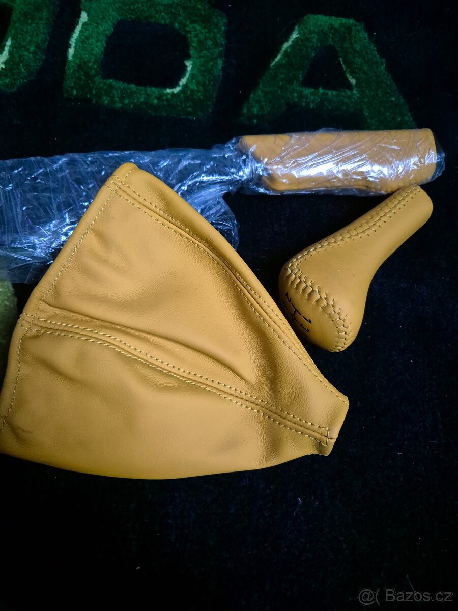 Kožené pakety felicia - 2