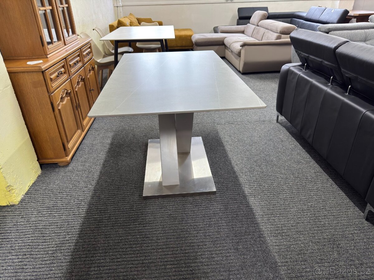 Jídelní stůl - NEPOUŽITÝ - 2