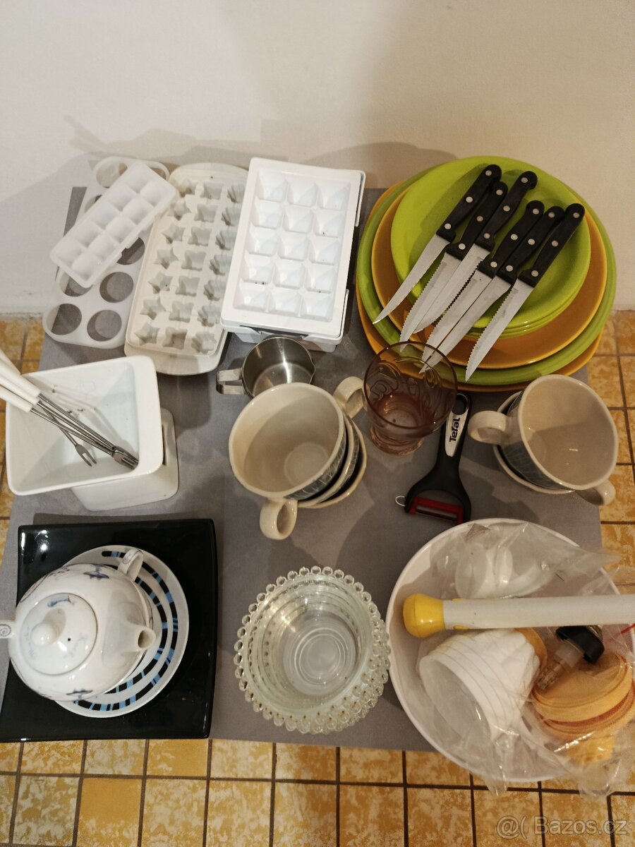 Mix nádobí za celkem 100 Kč - 2