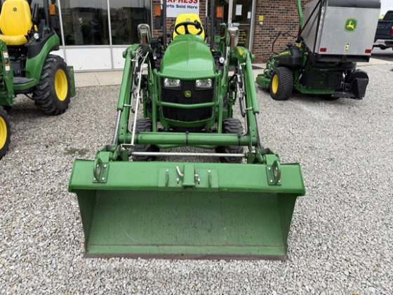 John Deere 1025R - 2